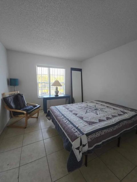 Private Room in 2Bed.2Bath