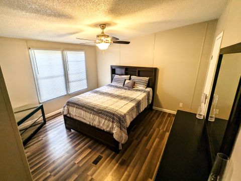 Shared Room in 4Bed.2Bath