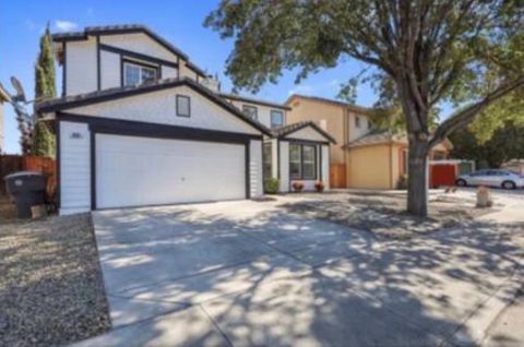 Private Room in 3Bed.3Bath