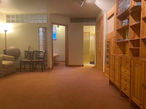 Private Room in 1Bed.1Bath