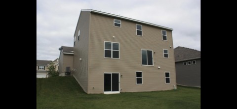 Entire place, 4 bedroom,3 car parki