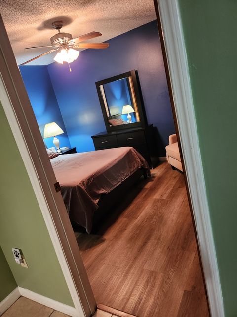 Room2Bed.2Bath