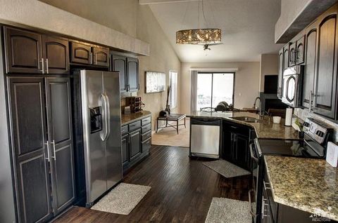 Private Room in 3Bed.2Bath