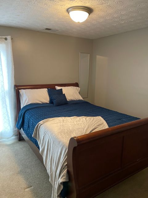 Private Room in 3Bed.2.5Bath