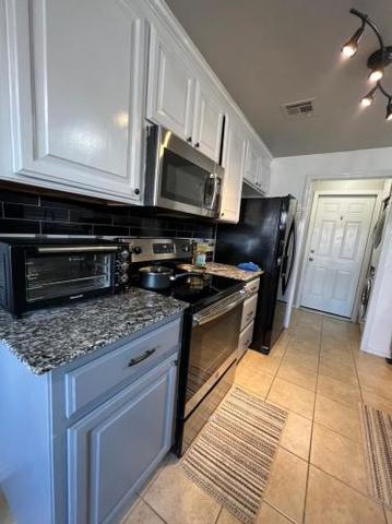 Private Room in 3Bed.2Bath