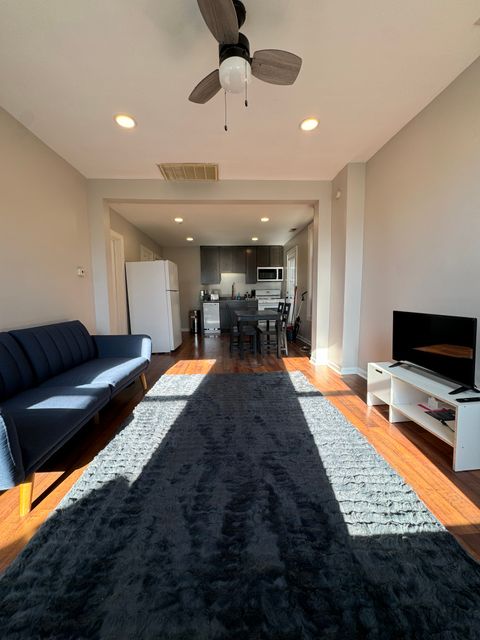 Entire Place 2Bed.1Bath