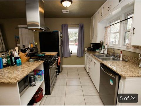 Private Room in 3Bed.1.5Bath