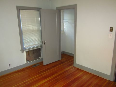 Private Room in 3Bed.1Bath