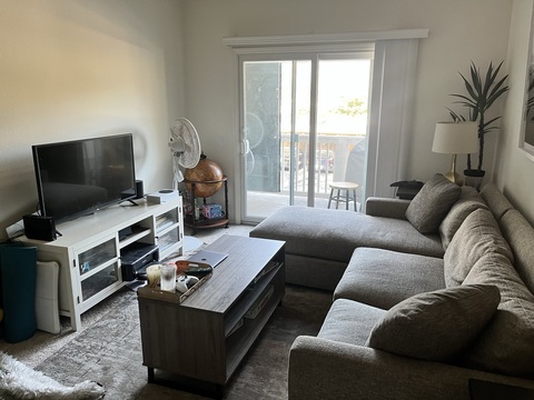 Private Room in 2Bed.2Bath