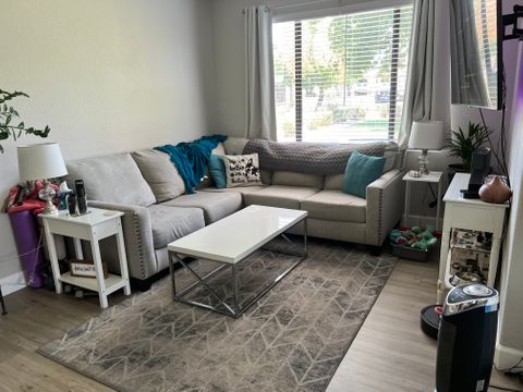 Private Room in 2Bed.2Bath
