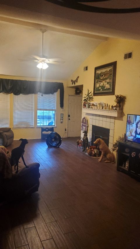 Private Room in 3Bed.2Bath