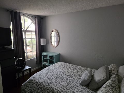 Private Room in 2Bed.2Bath