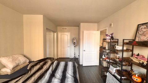 Private Room in 2Bed.2Bath