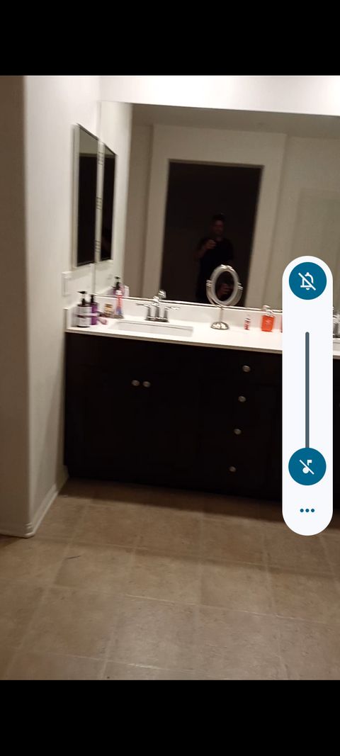 Private Room in 3Bed.1Bath