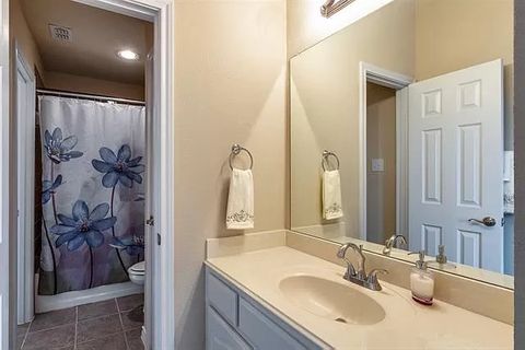 Private Room in 2Bed.2Bath