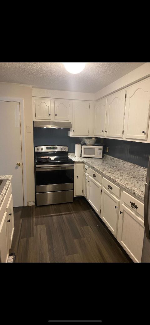Entire Place 4Bed.2.5Bath
