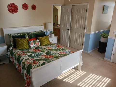 Private Room in 3Bed.3Bath