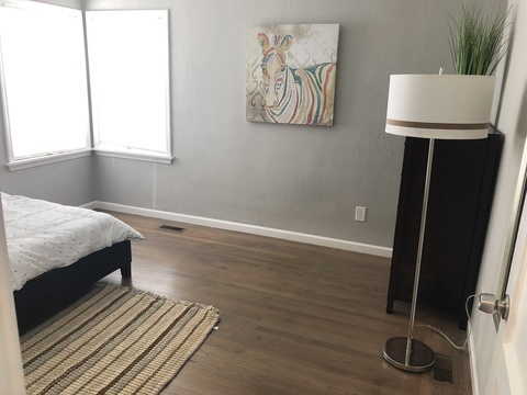 Private Room in 3Bed.3Bath