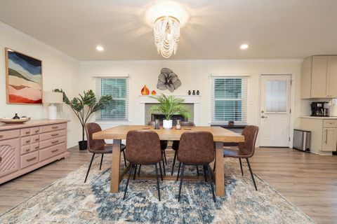 Entire Place 4Bed.2Bath
