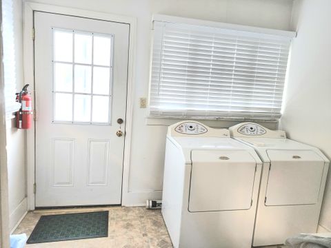 Private Room in 3Bed.1.5Bath