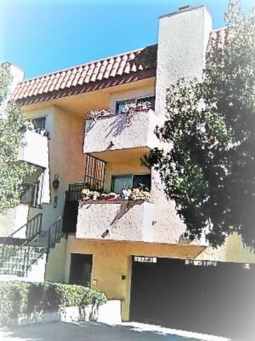 Private Room in 2Bed.3Bath