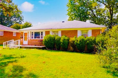 Entire Place 3Bed.1Bath