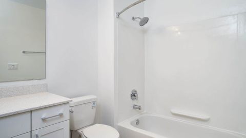 Private Room in 1Bed.1Bath