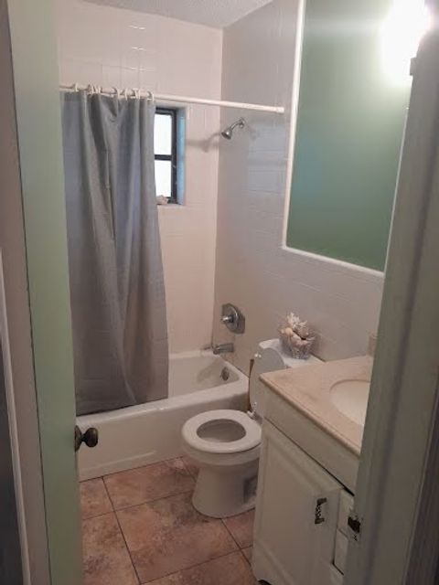 Private Room in 1Bed.1Bath