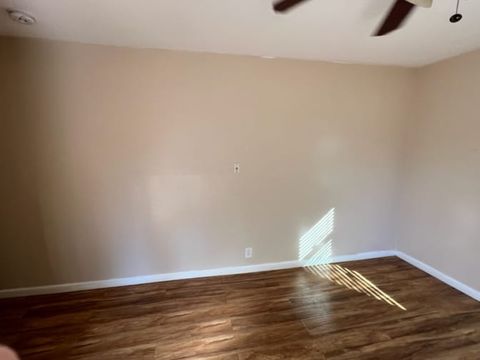 Private Room in 3Bed.2Bath
