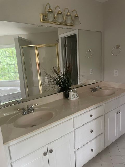Entire Place 4Bed.2.5Bath