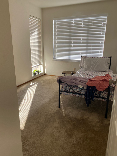 Private Room in 2Bed.1.5Bath