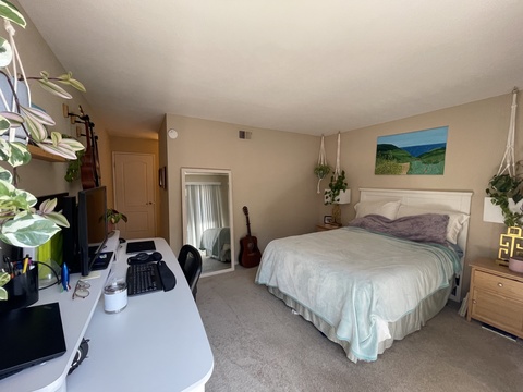 Private Room in 2Bed.2Bath