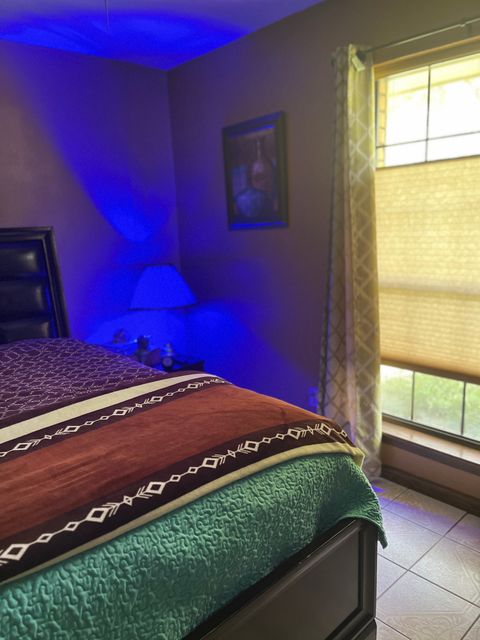 Private Room in 3Bed.1.5Bath