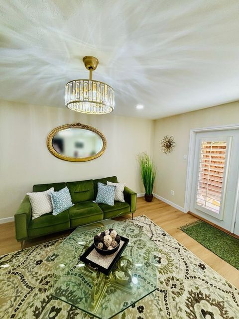 Private Room in 2Bed.2Bath