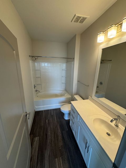 Entire Place 3Bed.2Bath