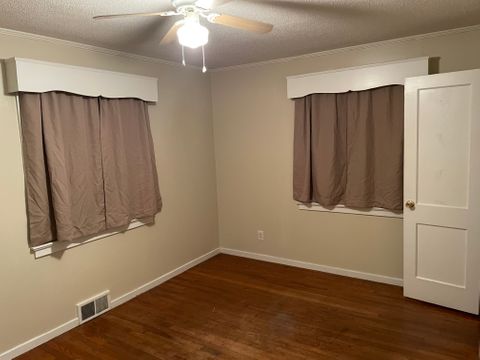 Private Room in 3Bed.1Bath