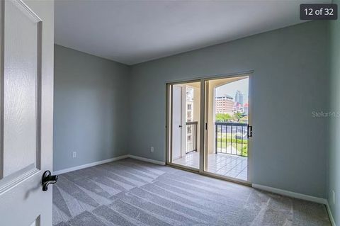 Private Room in 3Bed.2.5Bath