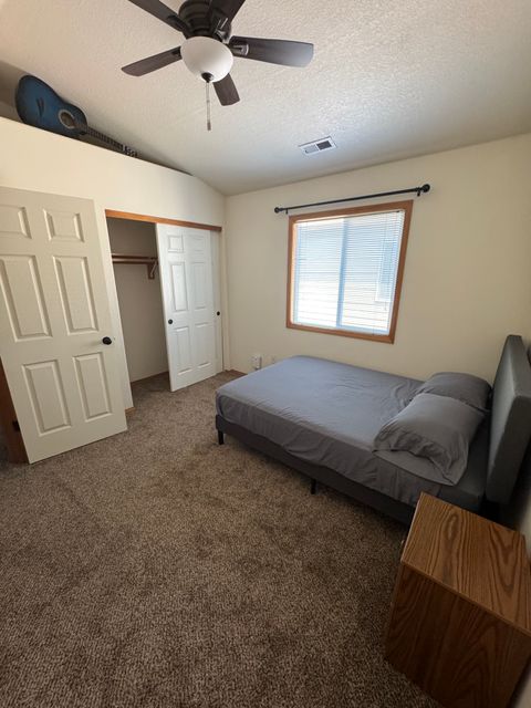 Private Room in 1Bed.1Bath
