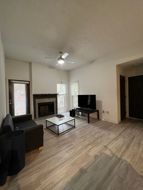 Shared Room in 1Bed.1Bath