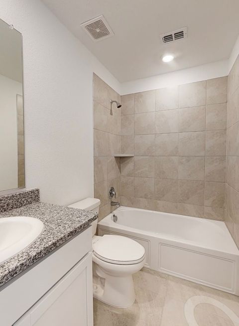 Private Room in 3Bed.2.5Bath