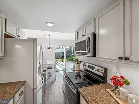 Private Room in 3Bed.2.5Bath