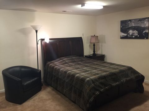 Private Room in 3Bed.3.5Bath