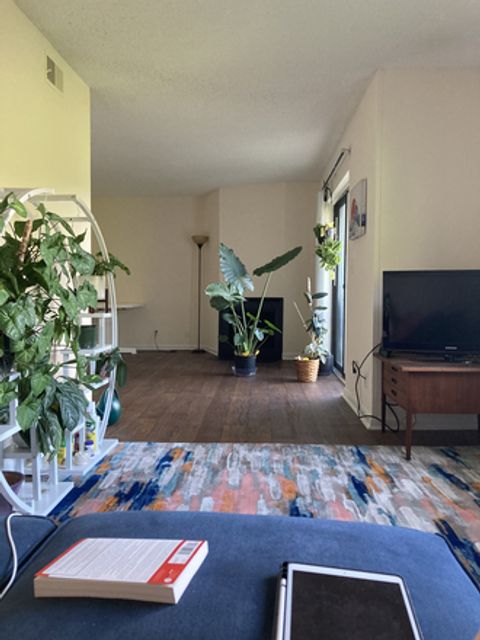 Private Room in 2Bed.2Bath