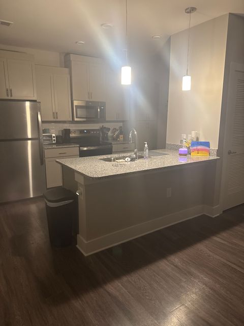 Private Room in 2Bed.2Bath