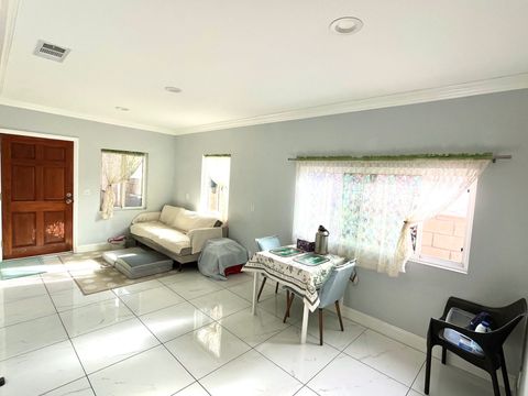 Private Room in 3Bed.2Bath