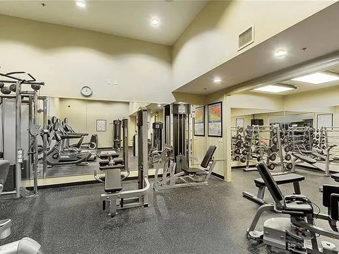 Private Room in 2Bed.2Bath