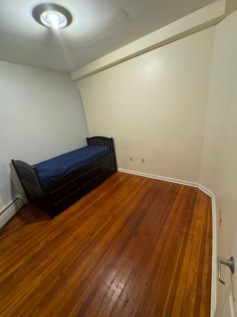 Private Room in 3Bed.1Bath