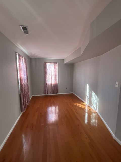 Private Room in 1Bed.1Bath