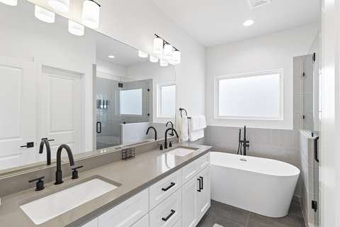 Entire Place 3Bed.4Bath