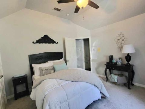 Private Room in 4Bed.3Bath